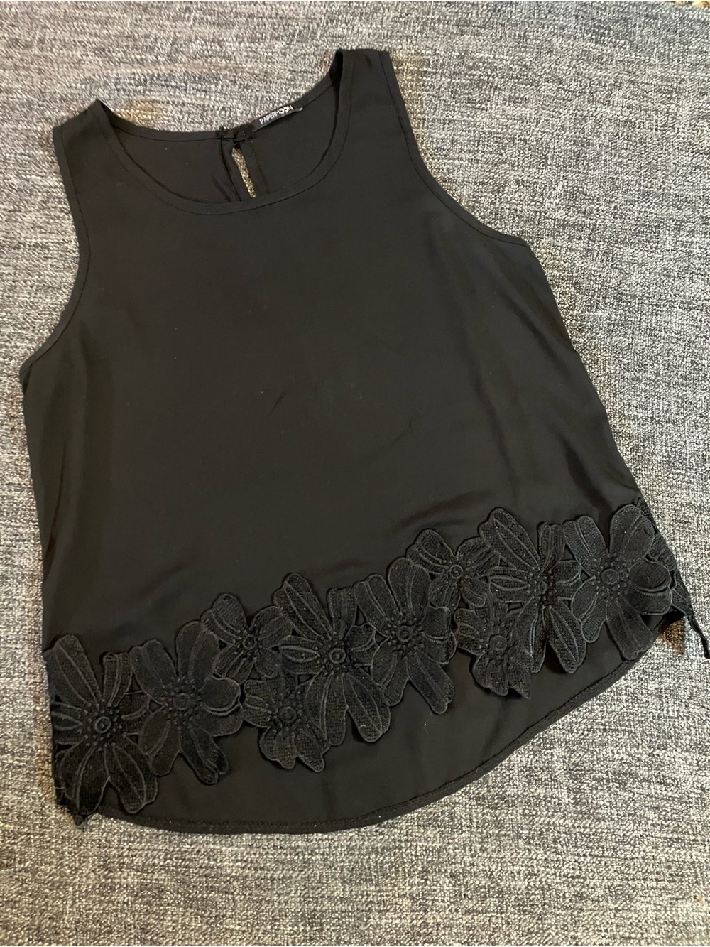Black Floral Appliqué Sleeveless Women's Top